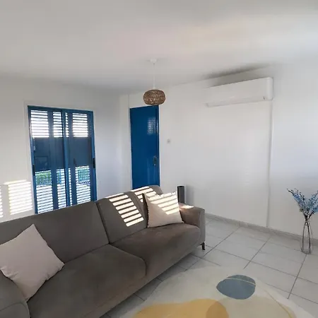 Apartment Blue Lemon House